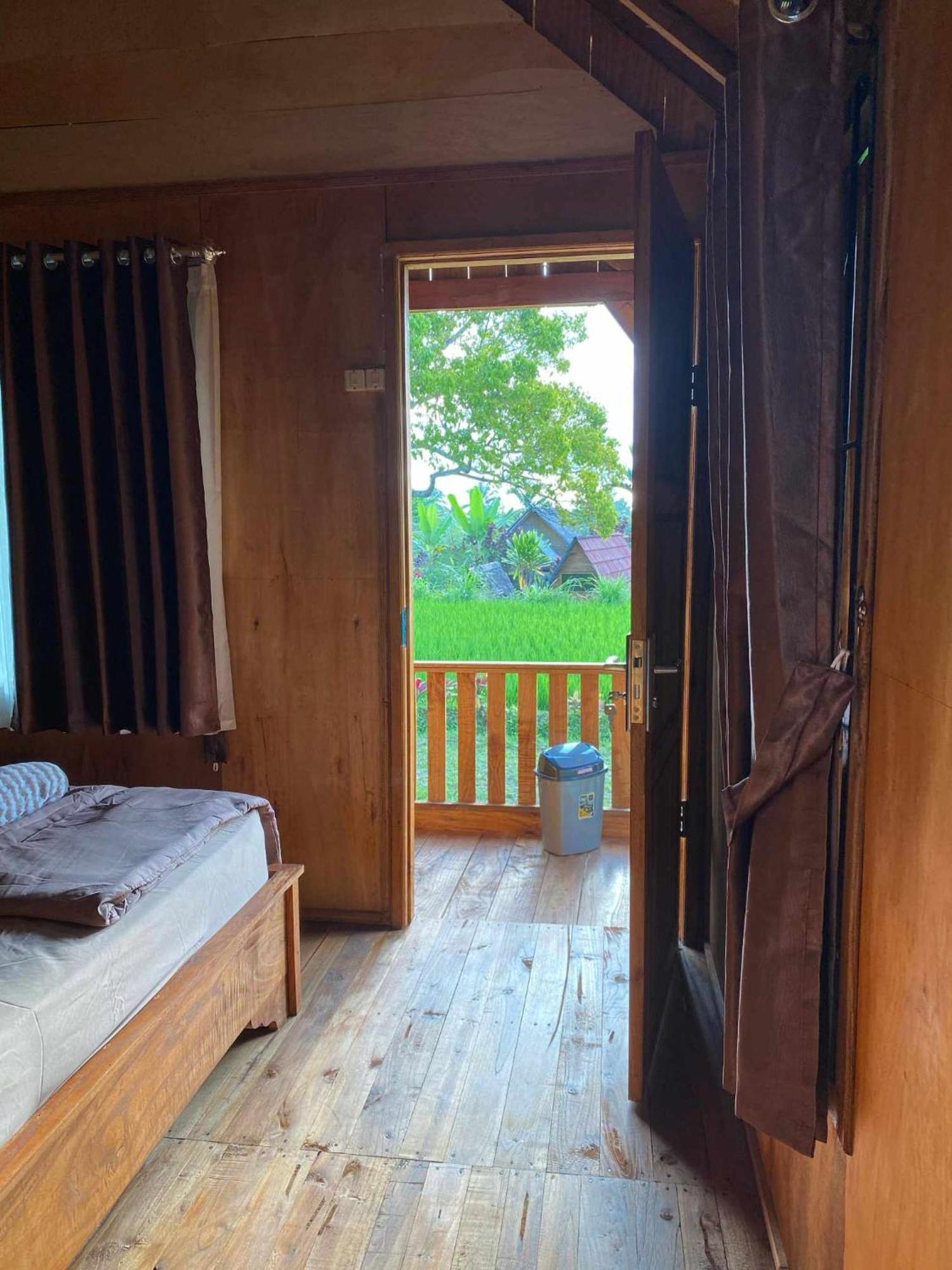 Tetebatu Hostel Buitenkant foto